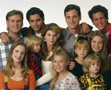  Full House, A Family Sitcom That Celebrated Laughter and Life Lessons Amidst Chaos and Pickles